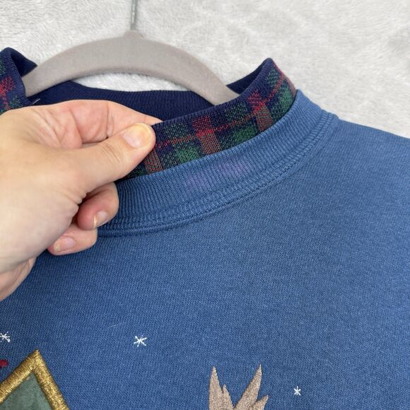 Vtg 90s Crewneck Sweatshirt Womens L Blue Bird Squirrel Winter Holiday Grandma - Picture 2 of 12